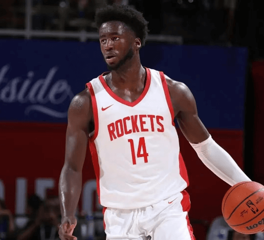 21-godišnja košarkaška zvijezda AJ Griffin razmišlja o mirovini