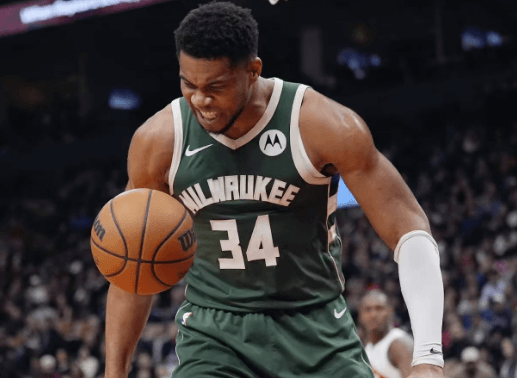 Giannis Antetokounmpo dosegao prekretnicu od 21 000 bodova