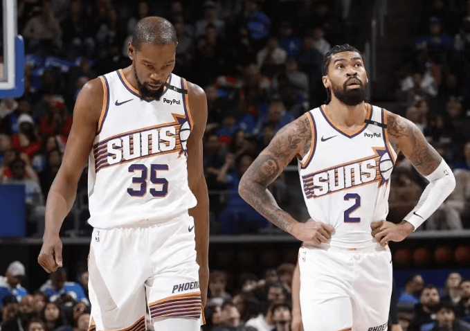 Richards je napravio briljantan debi, Durant je vodio Sunse da se uspješno osvete Pistonsima